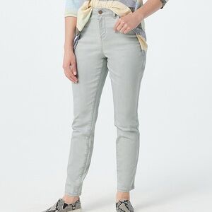 LOGO Skinny Jeans, EUC